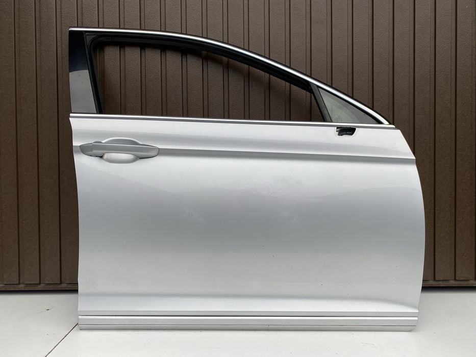 Usa dr fata vw Passat B8 cod culoare LA7W 2015-2020
