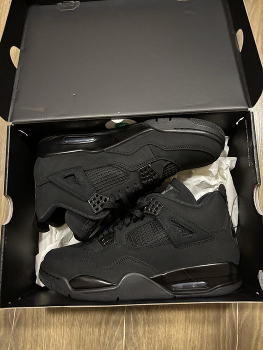 Обувки Jordan 4 Black Cat 2026