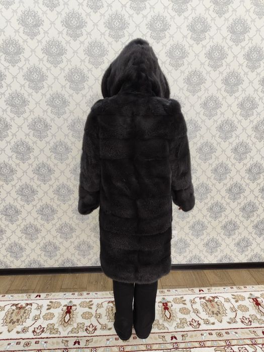 Норковая шуба серого цвета