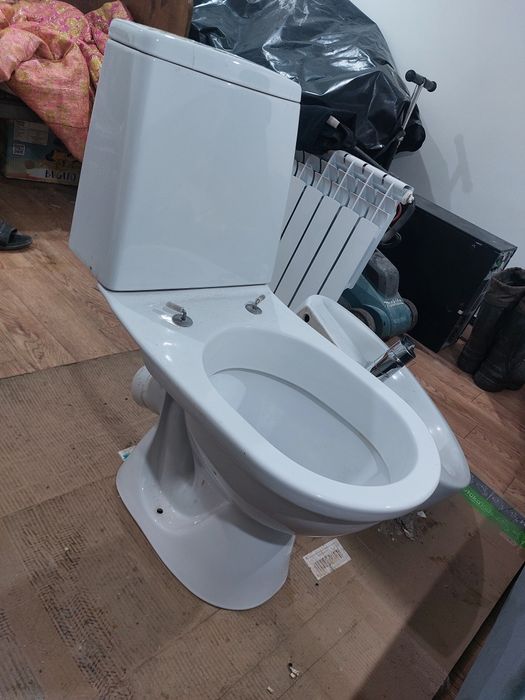 Продам б/у унитаз для строики в рабочем состоянии