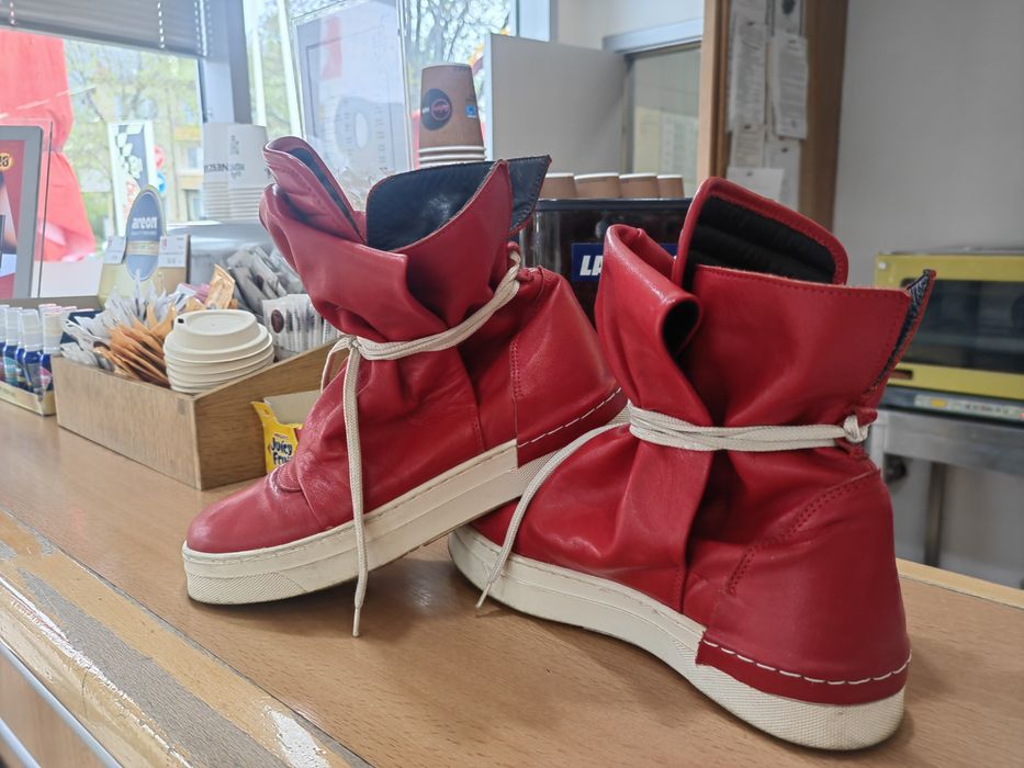 Уникални кецове Stella