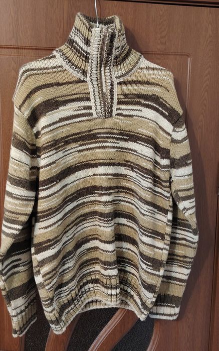 Вълнени пуловери