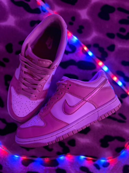 Adidasi Nike Dunk Roz