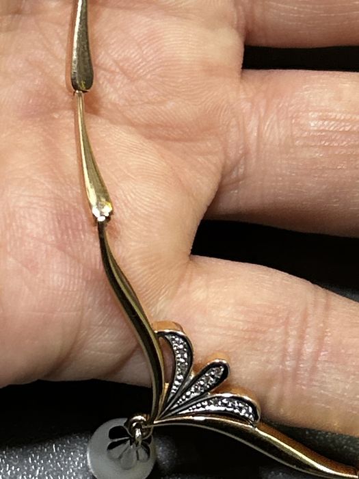 Колье-нежная классика