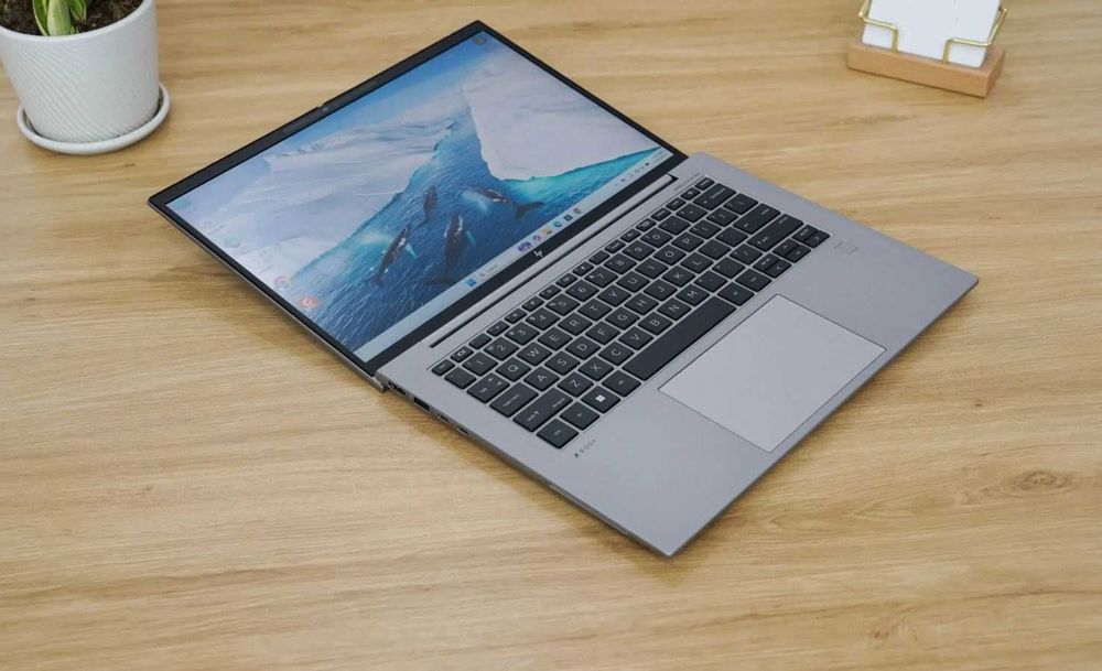 Лаптоп HP ZBook Firefly 14 G9 / iIntel® Core™ i7-1265U / 32GB DDR5 / 256GB NVMe SSD - Лицензиран Microsoft Office Pro Plus 2024
