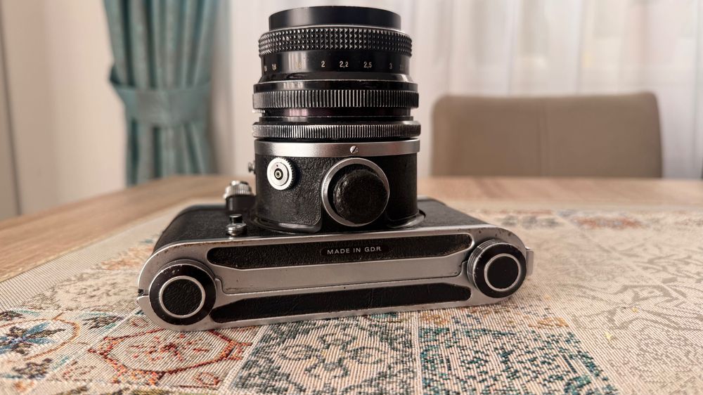 Pentacon SIX TL + Carl Zeiss 2,8/80 Jena DDR MC BIOMETAR stare