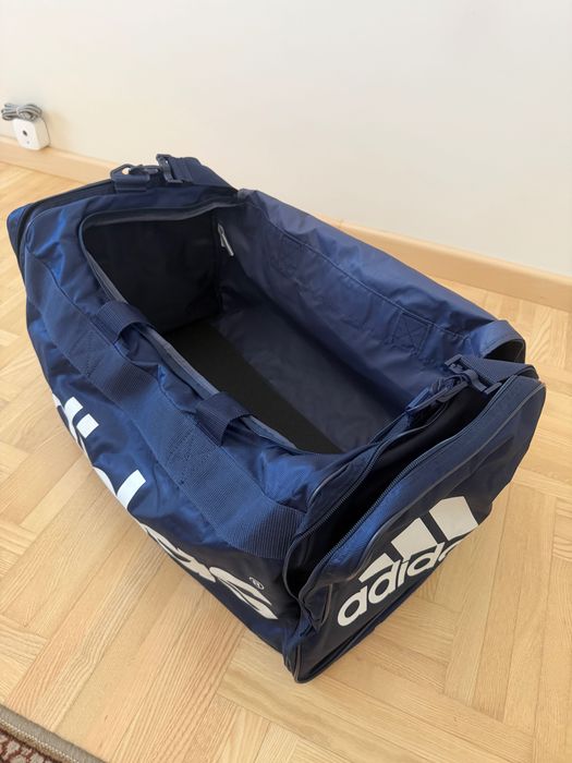 Чисто нови маркови Nike и Adidas сакове