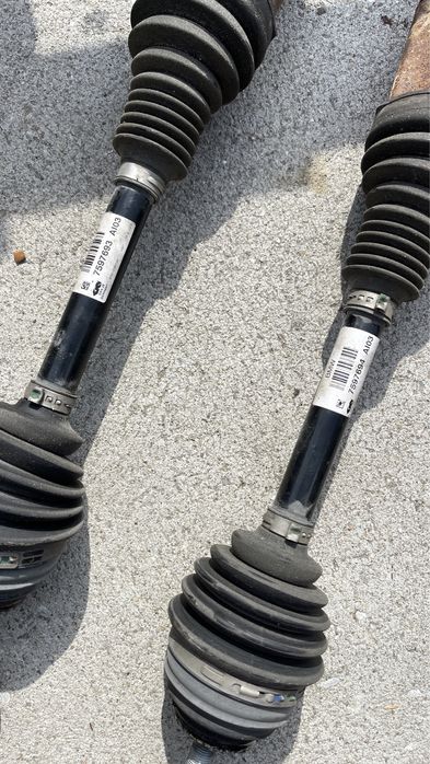 BMW F30 328ix предна лява полуоска