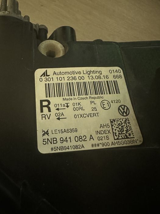 Фар десен VW Tiguan Тигуан