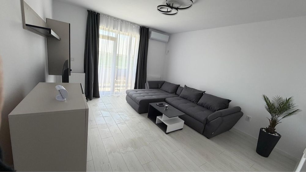 Inchiriez Apartament 2 camere decomandat