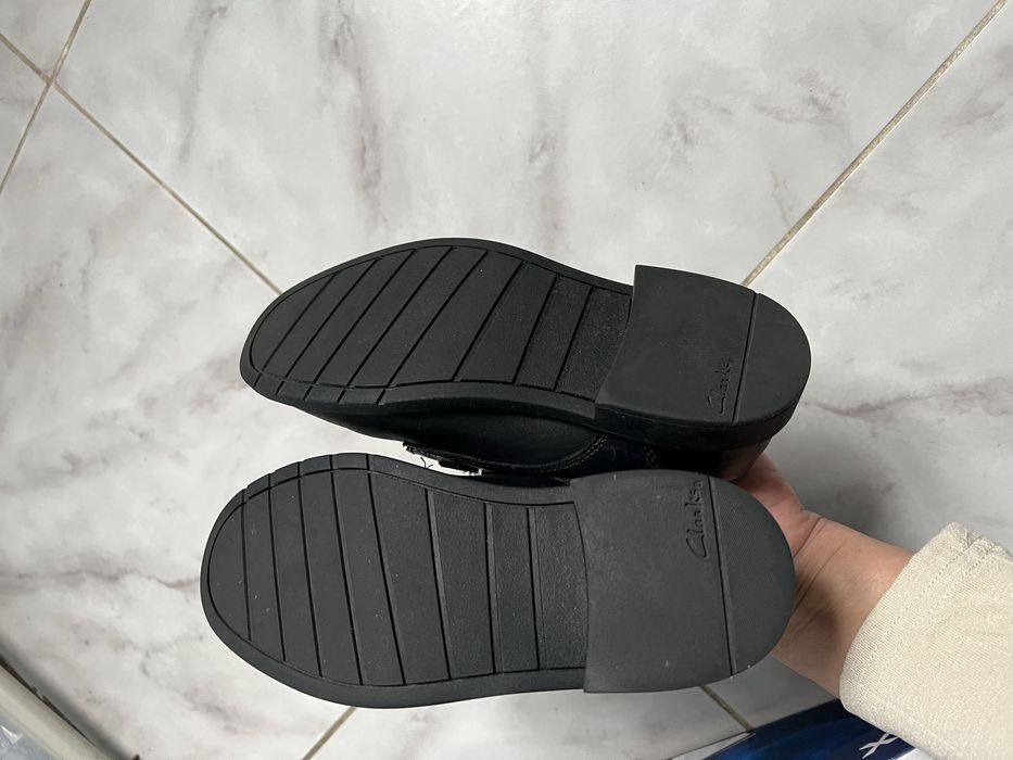 Туфли Clarks 32 размер на мальчика