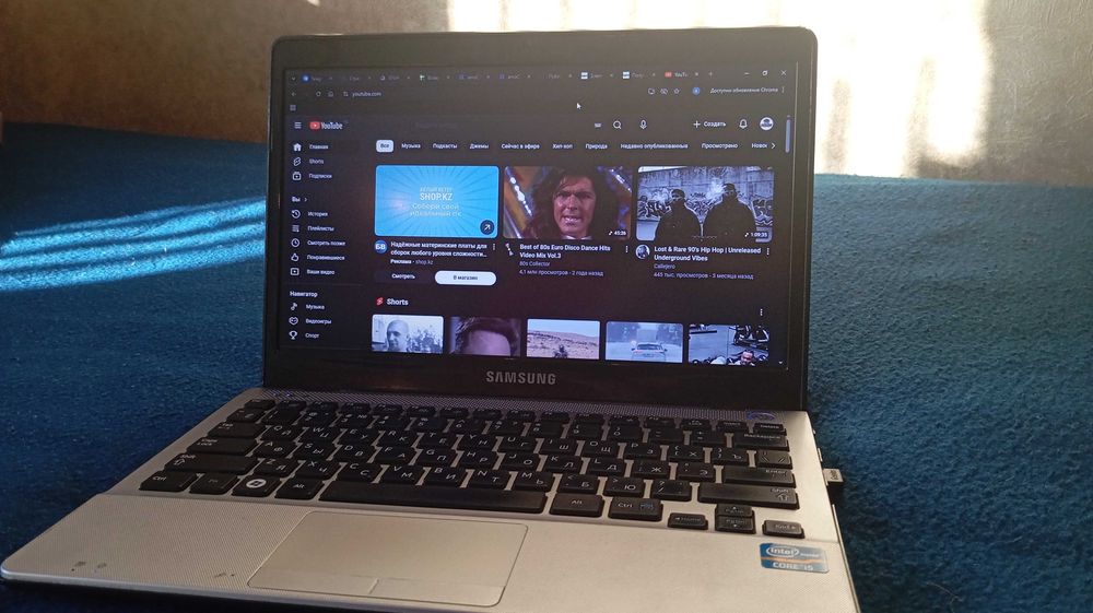 Ноутбук Samsung 305U