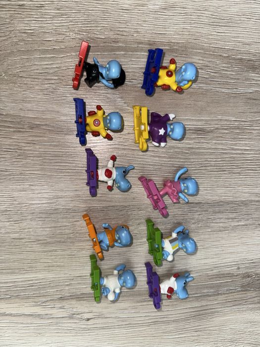 Игрушки из киндера бегемоты, пони, и разные куклы