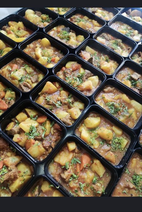 Catering hizmati 3 mahal ovqat tarqatamiz Stroykaga 45,000 boshlanadi!