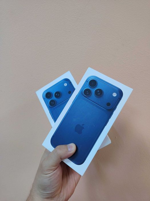 НАЛИЧНИ! iPhone 17 Pro Max 256GB Blue / Гаранция