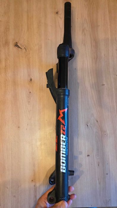 XC Вилка Marzocchi Bomber Z2 29" Boost Suspension Fork 100 mm