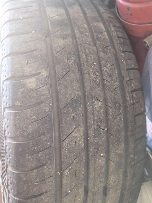 Две летни гуми с джантите