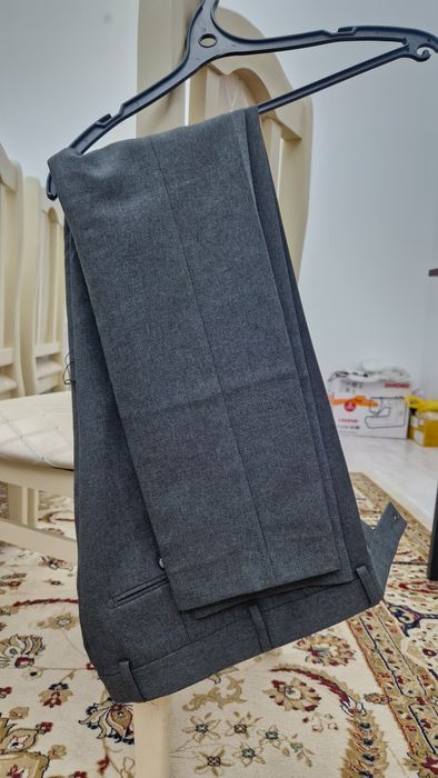 Костюмы,рубашки б/у