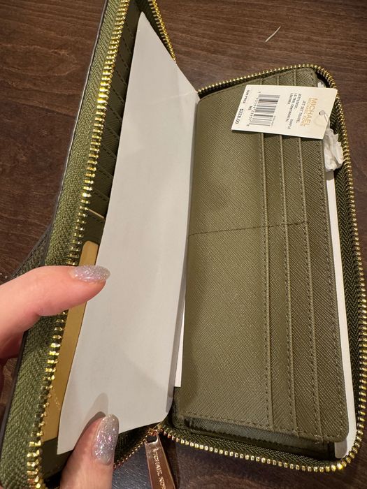 Дамски портфейл тип органайзер Michael Kors