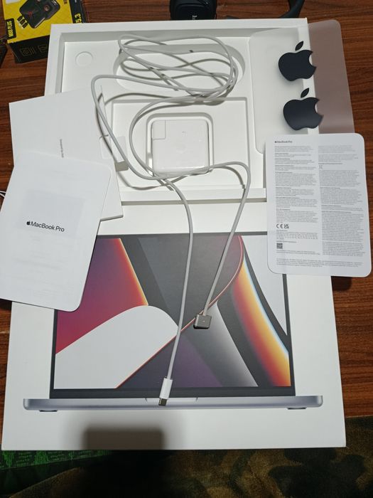 MacBook Pro M1 Pro 16/512