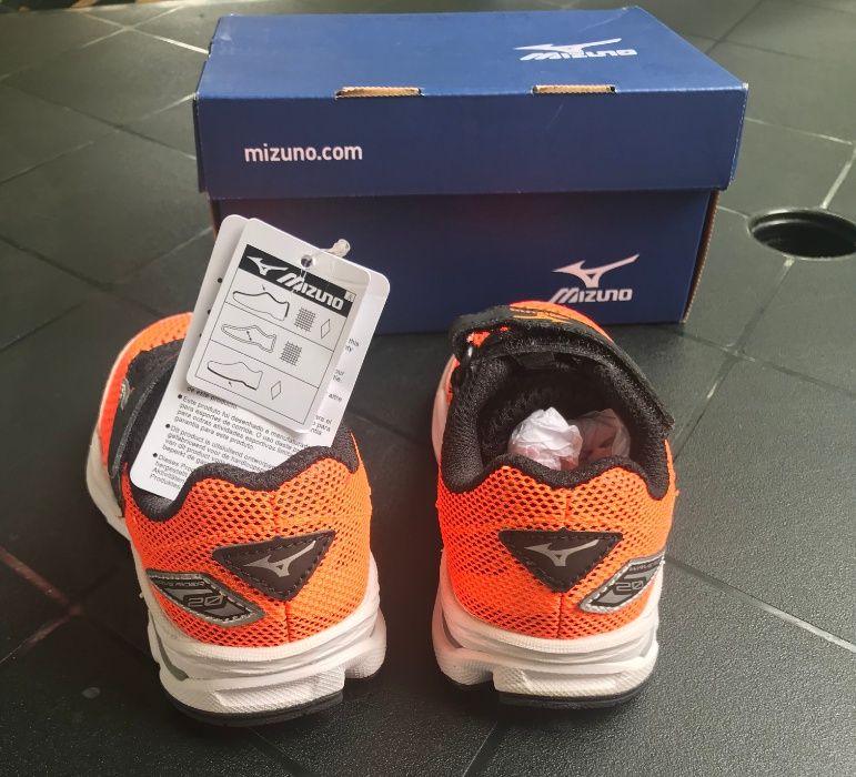 Pantofi sport copii Mizuno Wave Rider mar. 27 EU noi in cutie! Ocazie!