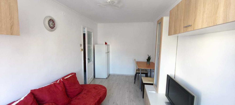 Închiriez apartament 2 camere cochet ultracentral zona linistita