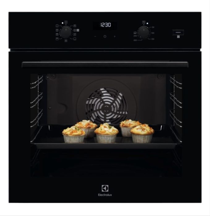 Новый Духовой шкаф Electrolux EOD5C50Z черный