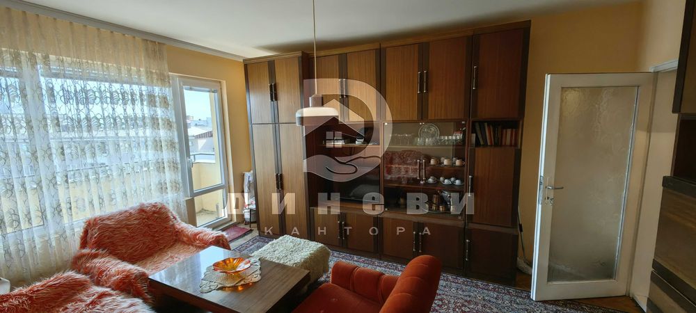 Продава се Тристаен апартамент в Стара Загора, Център - 78 кв.м за 981 €/кв.м - Снимка #2