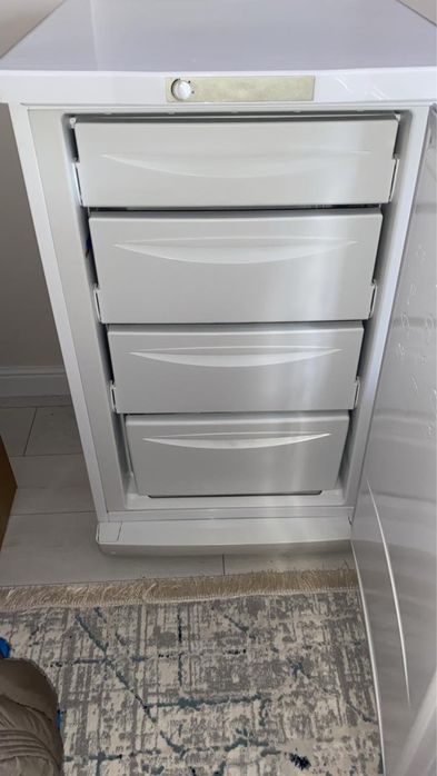 Морозильник Indesit