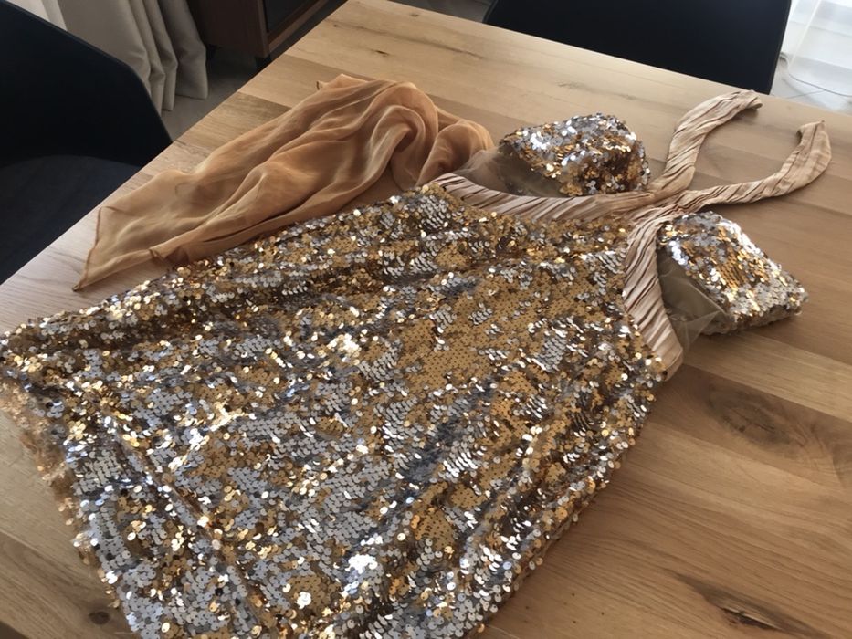 Rochie paiete aurie