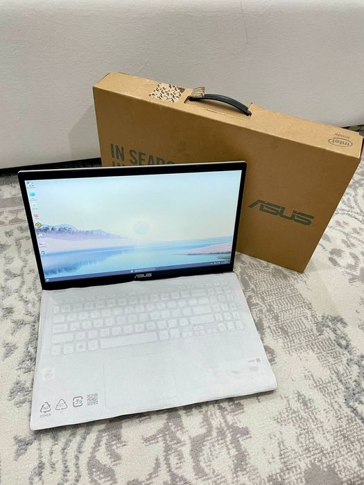 Ноутбук Asus в отличном состоянии