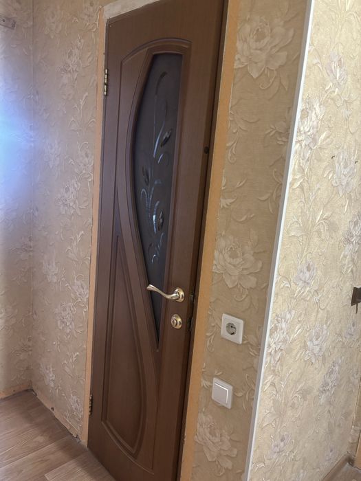 Продам межкомнатные двери