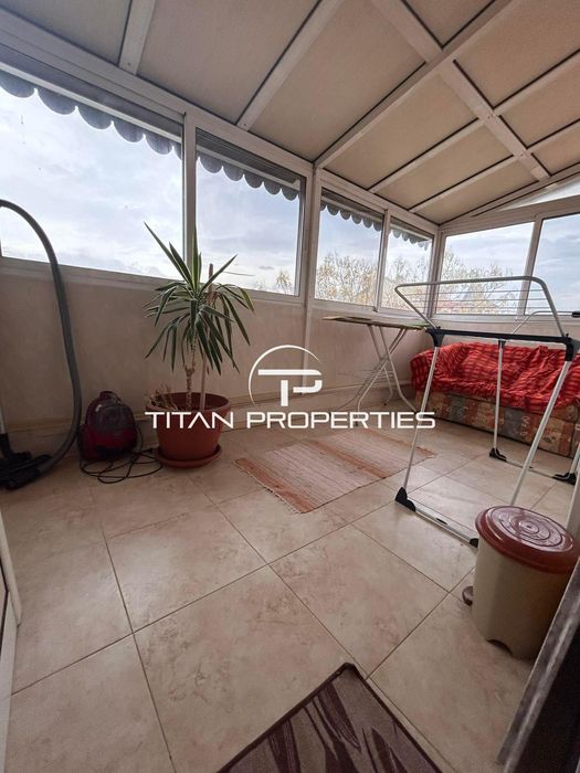 Дава се под наем Тристаен апартамент в Пловдив, Кючук Париж - 120 кв.м за 714 € - Снимка #8