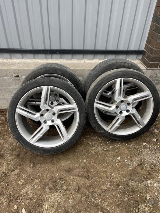 Продам диски с резиной в отличном состоянии!!!