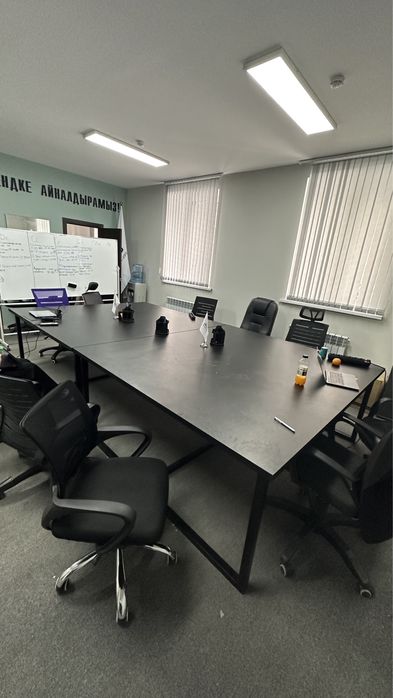 Продам новый стол