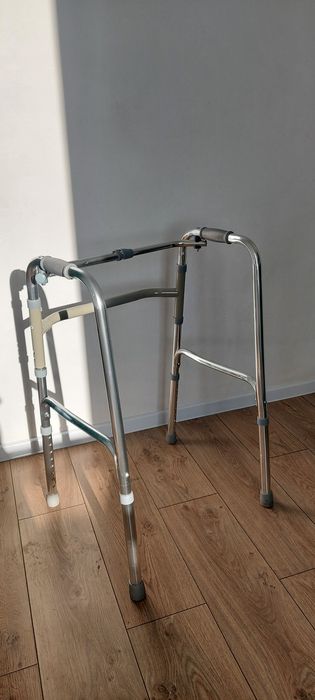 Продам ходунки для взрослых