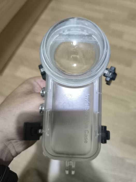 Продавам аксесоари заInsta 360 x 4