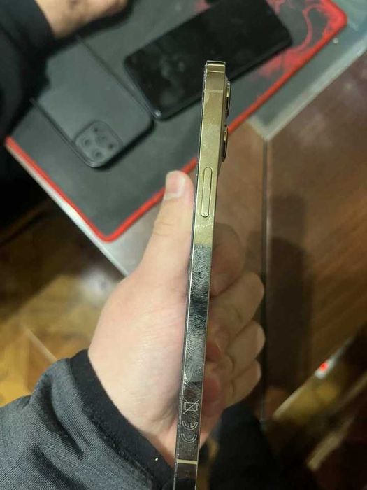 Iphone 12 pro max 256GB veche e prodaden