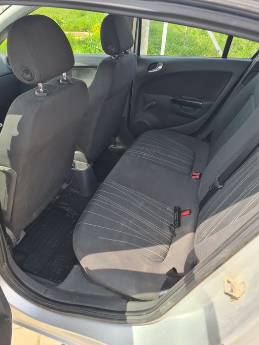 Vand Opel Corsa D 1.2 benzină – 2007 – AC funcțional – set roți iarnă + vară