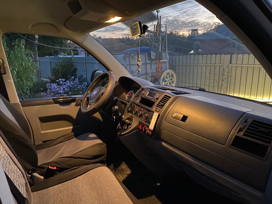 VOLKSWAGEN Transporter 2012 — imagine 5