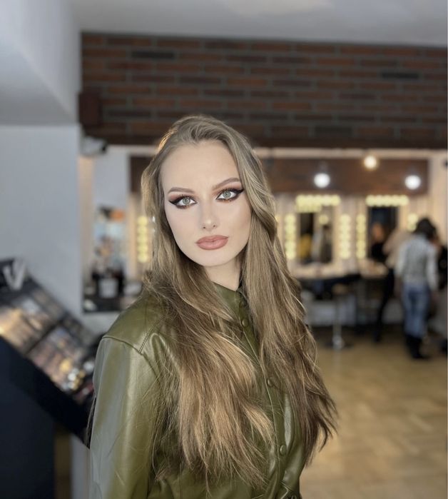 Machiaj profesional profesional/ make-up la domiciliu