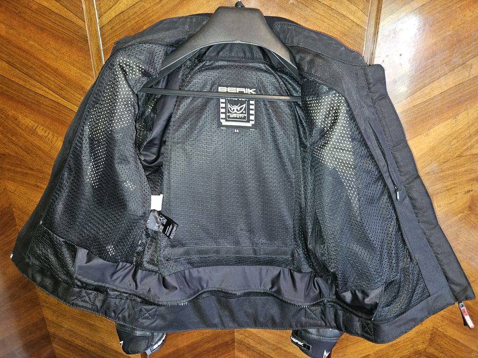 Geaca moto Berik marimea 54