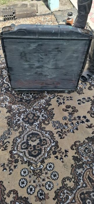 Продам радиатор охлаждения на Урал, Маз