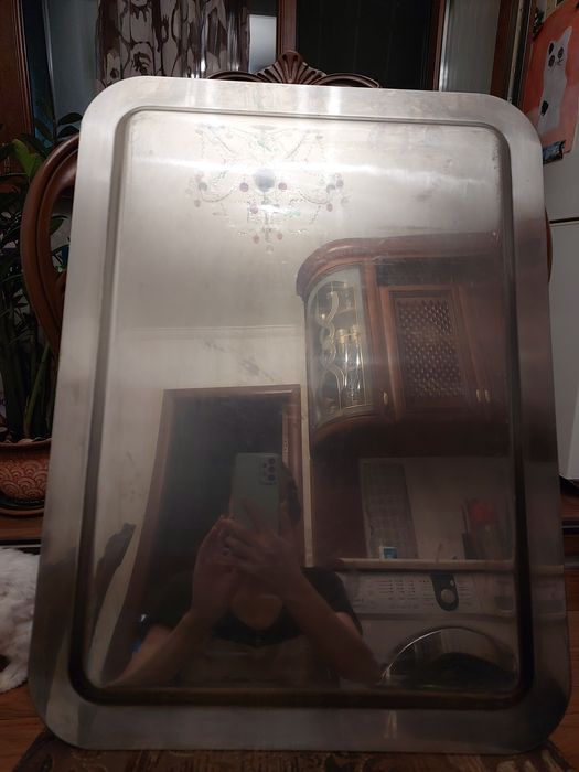 Продам        поднос