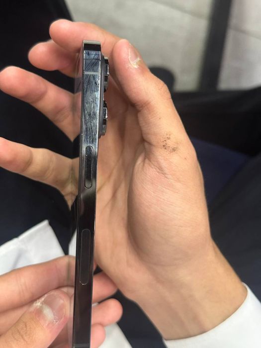 айфон 14 про менялся екран на оригинал