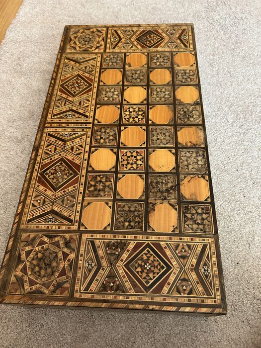 Табла интарзия 50/50