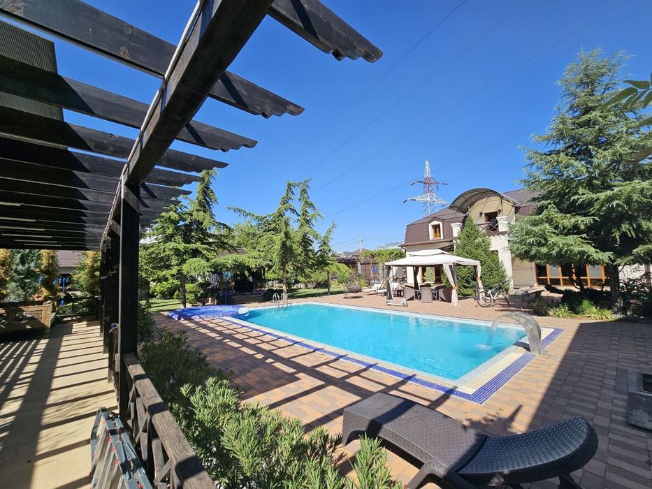 Срочная продаётся дача на бочке