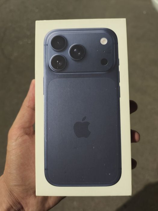 Iphone 17 pro blue 256 sotiladi