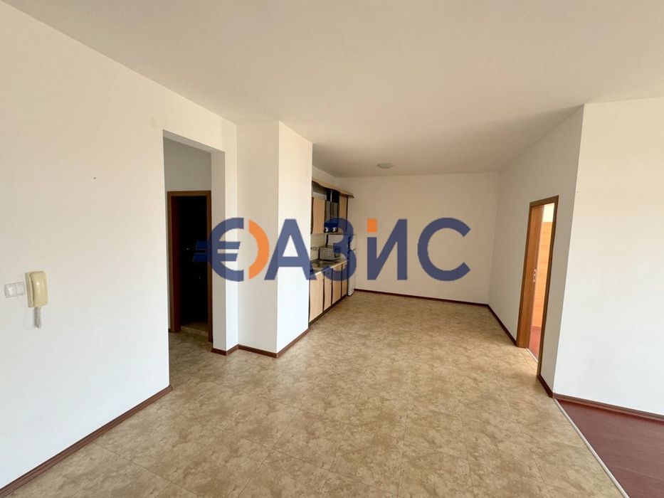 Продава се Двустаен апартамент в Свети Влас - 110 кв.м за 519 €/кв.м - Снимка #6