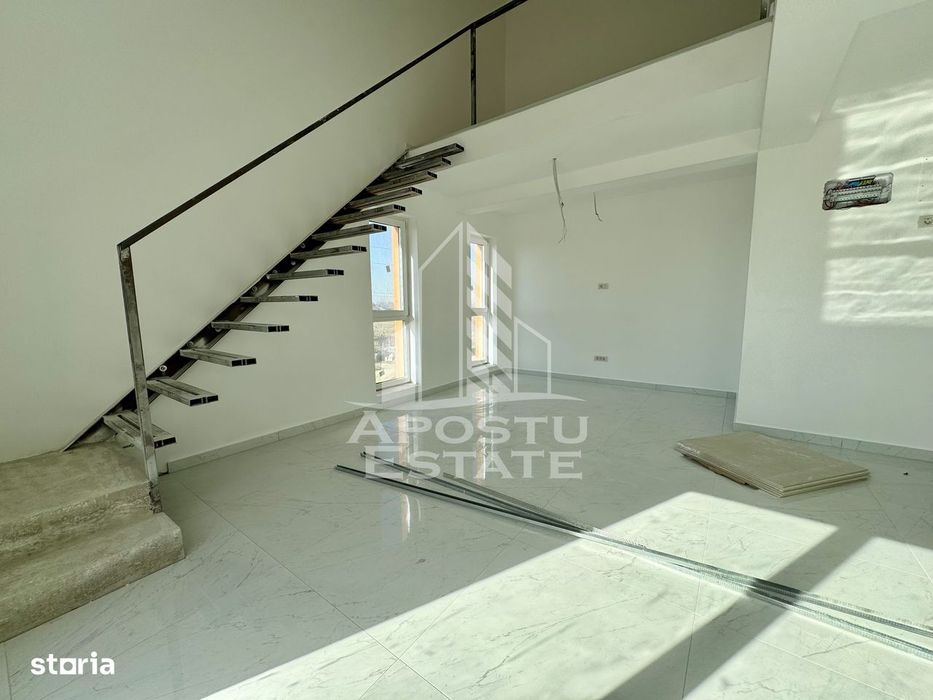 Penthouse cu scara interioara deosebita, 3 camere si 2 bai langa Lidl — fotografia 3